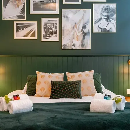 Huswell - Stylish In The Heart Of Apartment *